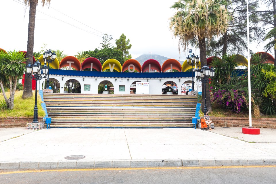 The entrance to the abandoned theme park