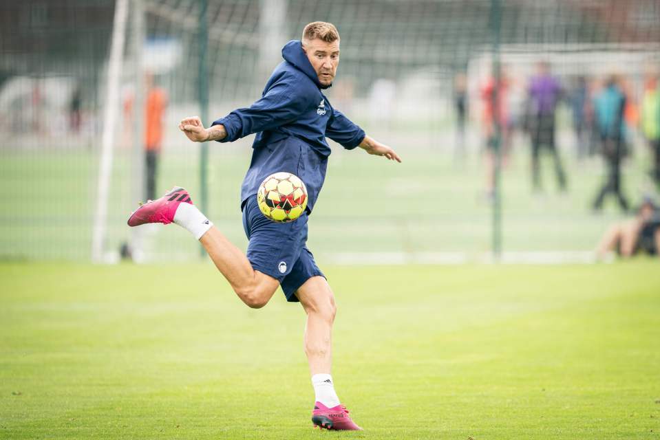 Nicklas Bendtner pictured training during his time at the club