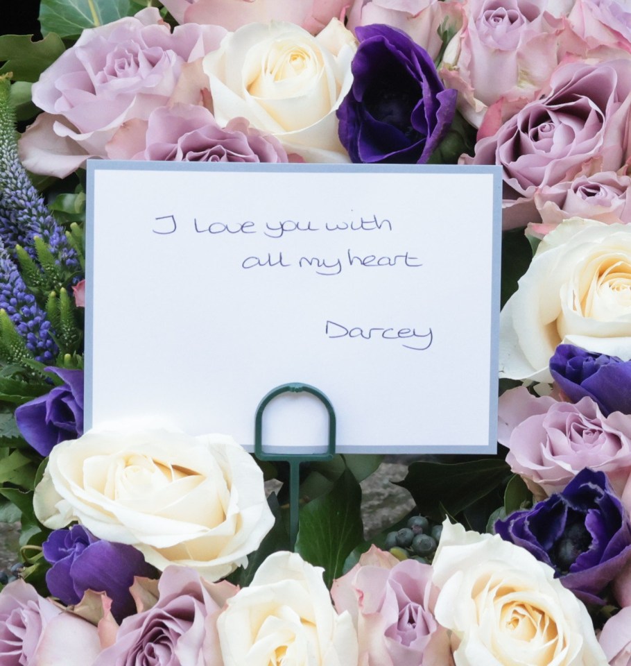 A note from daughter Darcey on the flowers says: 'I love you with all my heart'