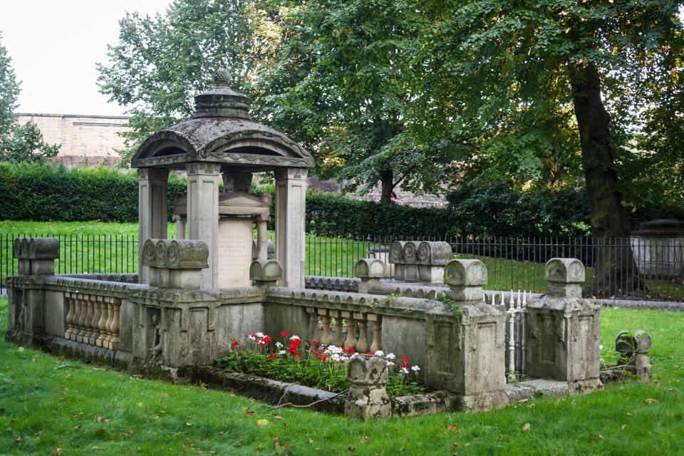 A family tomb in the churchyard of St Pancras Old Church is also said to have inspired the architect