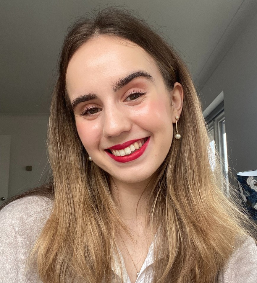 Recreate Taylor Swfit's Super Bowl red lip look with this stunning shade