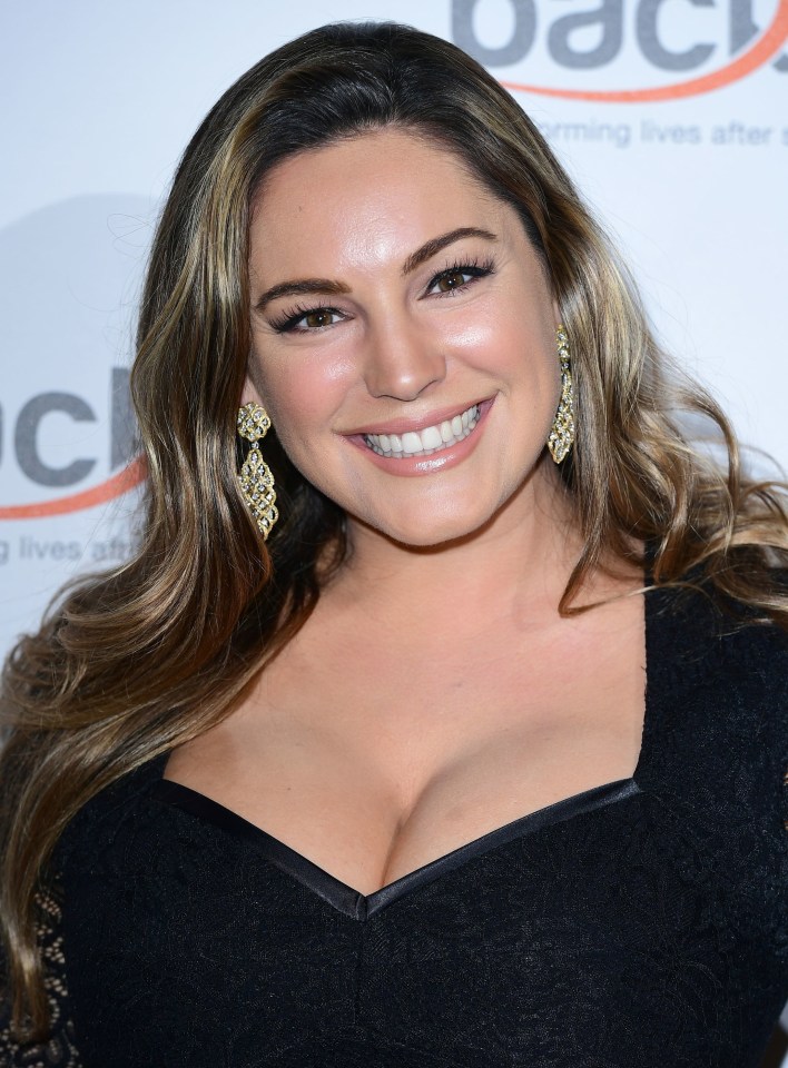 Kelly Brook has learned to love her large chest