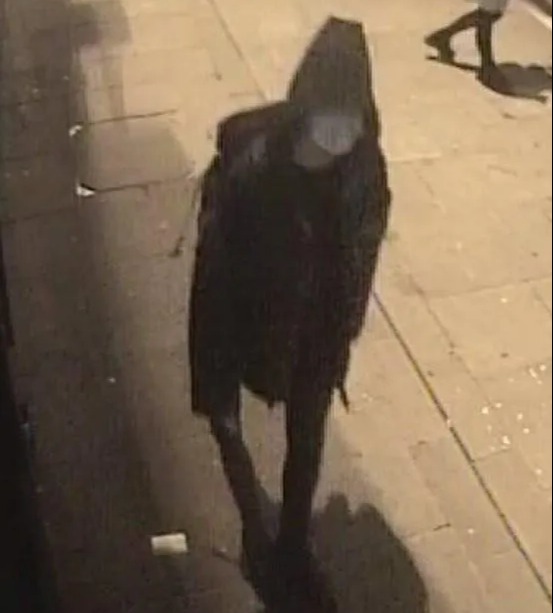 Blake seen on the night of the killing wearing a surgical mask