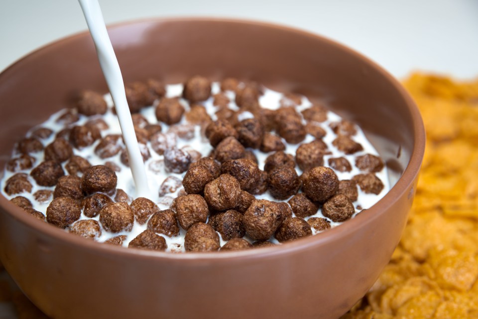 A bowl of sugary cereal doused in full fat milk might not be the best breakfast option if you have type 2 diabetes