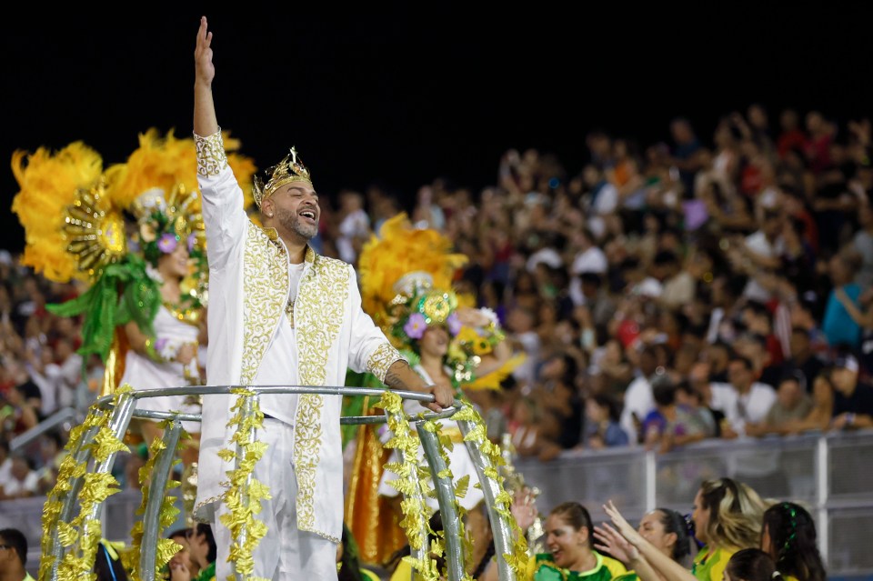 Adriano lapped up the adulation of the crowd and shared his joy on Instagram afterwards