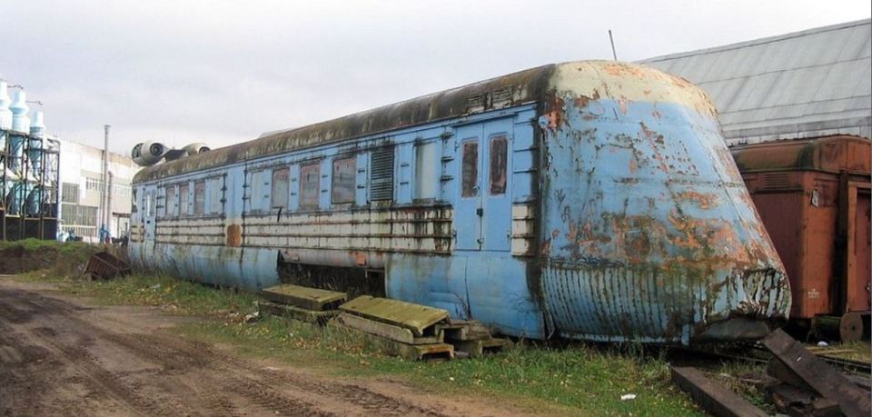 The train had been rusting in the yard for almost 32 years