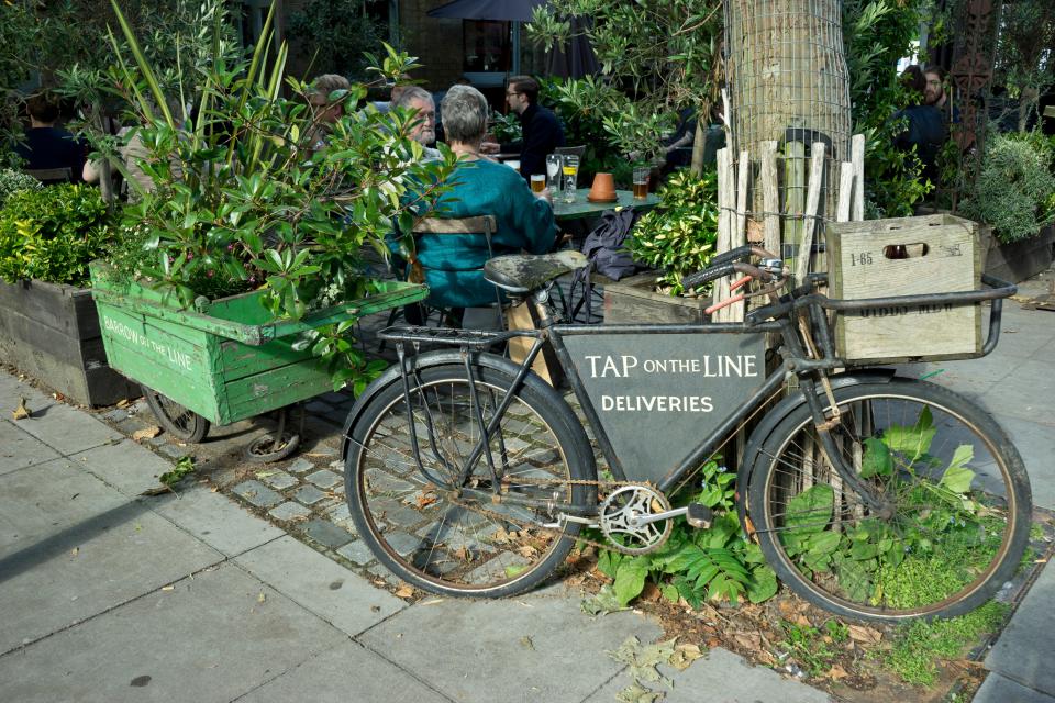 The Tap on the Line is located within Kew Gardens Tube Station