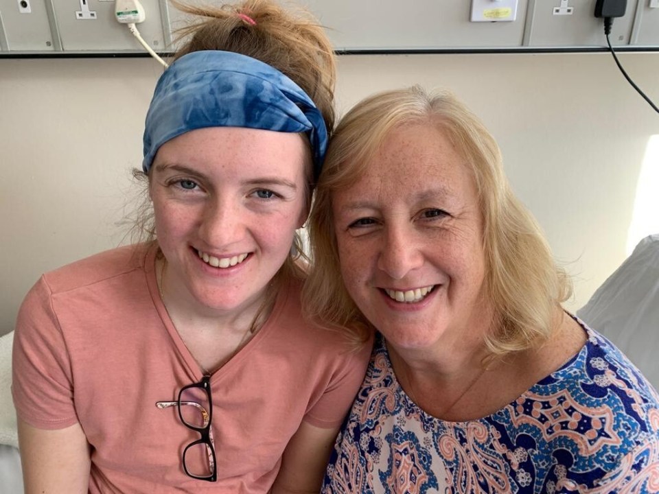 Chantelle (left) in hospital with her mum Carole (right), who she mistook for Boris Johnson