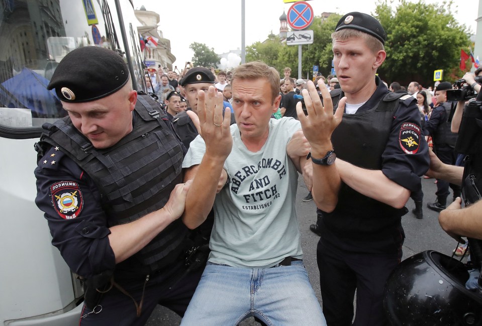 Alexei Navalny was poisoned and tortured in jail, it is claimed