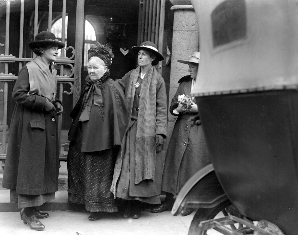 Edith Swan, right, at her libel action against neighbour Rose