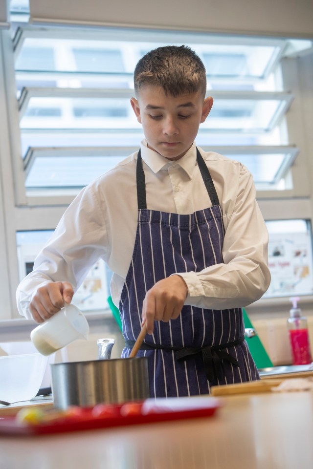 24OCT23 Jamie Christmas recipes at Lochend Community High School, Easterhouse feature. Photos in Faculty Head Creative Technologies Carrie Anne McCaulays Health, Food & Textile Technologies class. Corey Paterson..