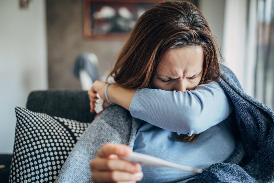 The number of people in hospital with flu has hit a new winter high, official data shows