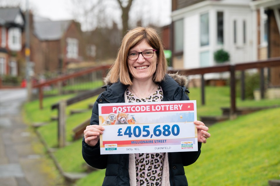 Mum Rachel Lee, 33, won more than £405,000 on the People’s Postcode Lottery