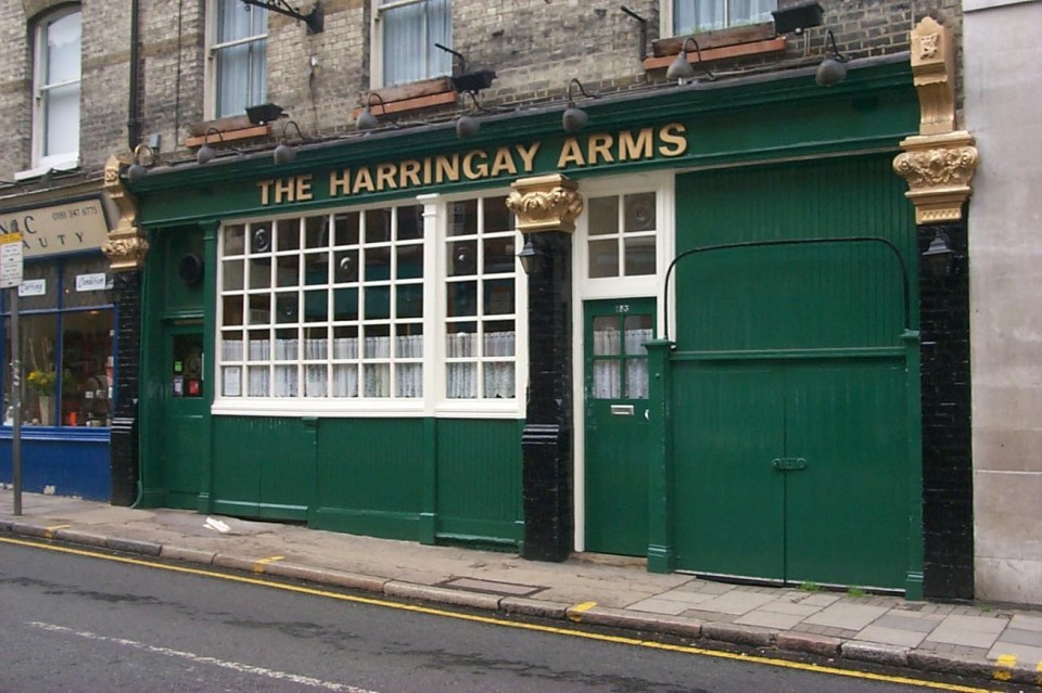 It’s too late for The Harringay Arms (sorry) but my belated – and sole – new year’s resolution is now to frequent pubs more than I did any previous year