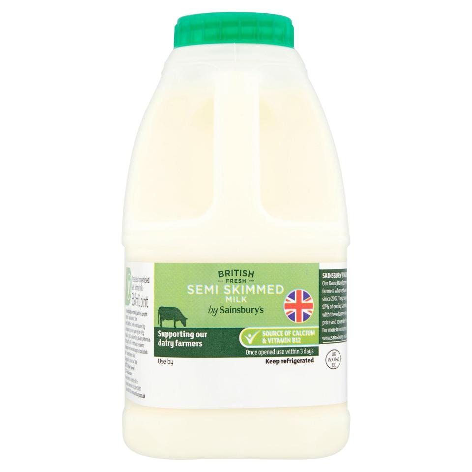 125ml semi-skimmed milk – 4.4g