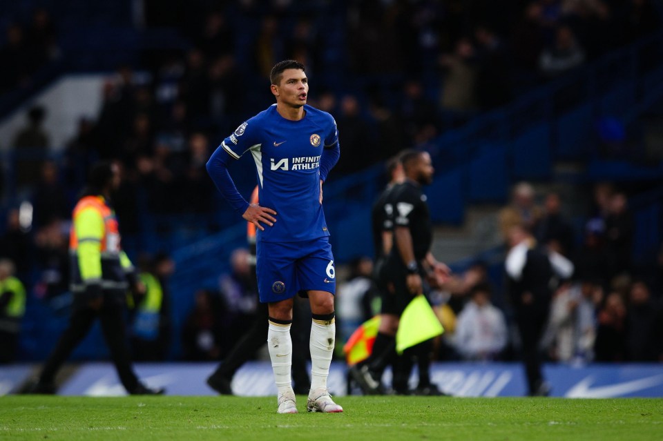 Thiago Silva shows the anguish of Chelsea’s players after two heavy losses