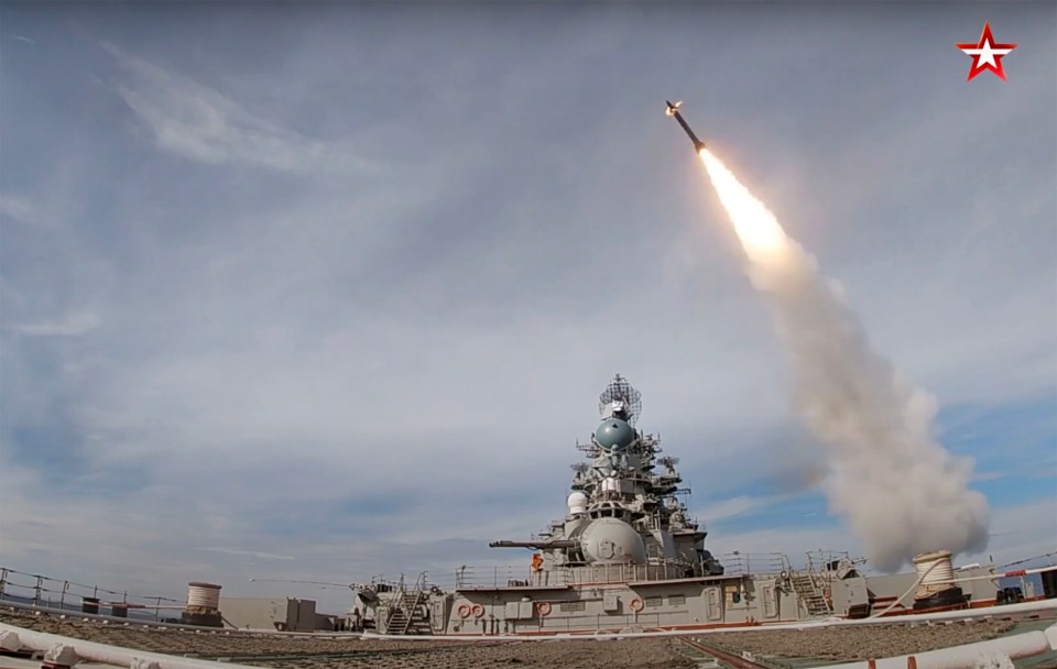 Putin fired his 7,600mph 'Dagger' missiles on Kyiv on Thursday morning