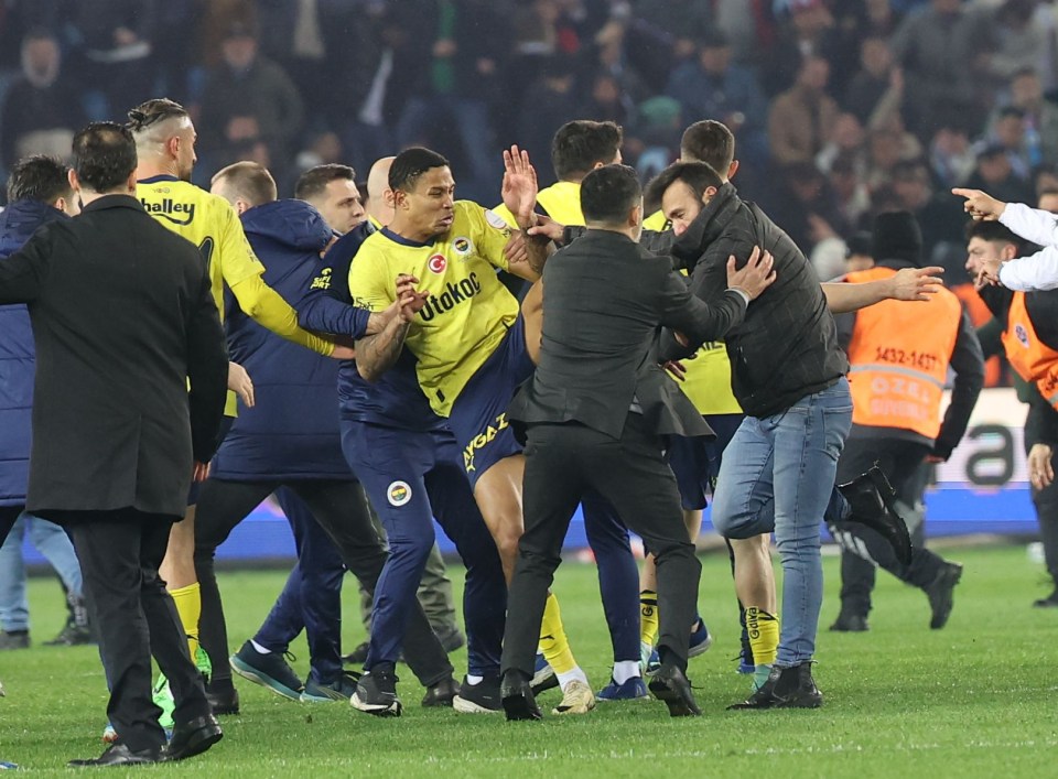 Fenerbahce have now threatened to quit the league