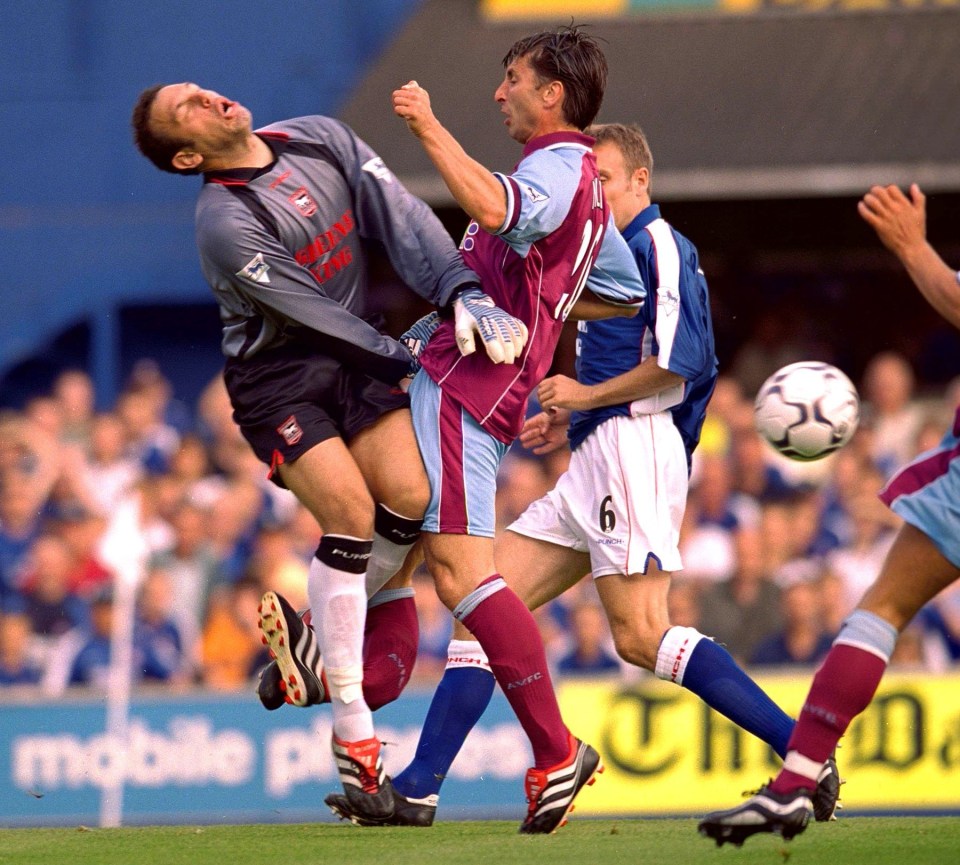 He suffered a horrific injury after colliding with Ipswich goalie Richard Wright in 2000