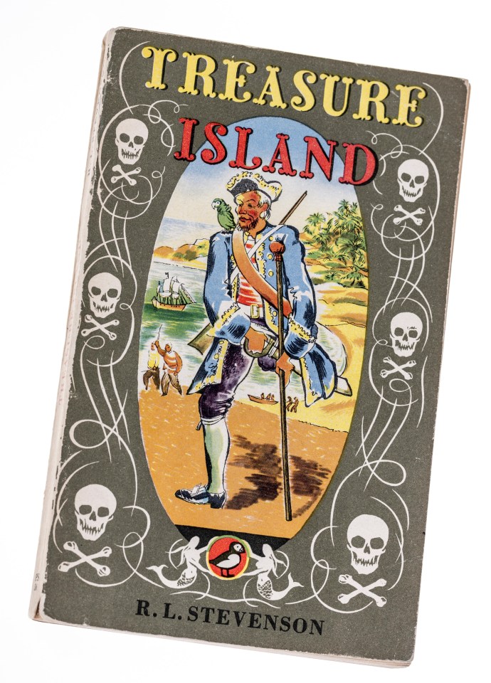 FYHJFG Treasure Island book cover by Robert Louis Stevenson published by Puffin