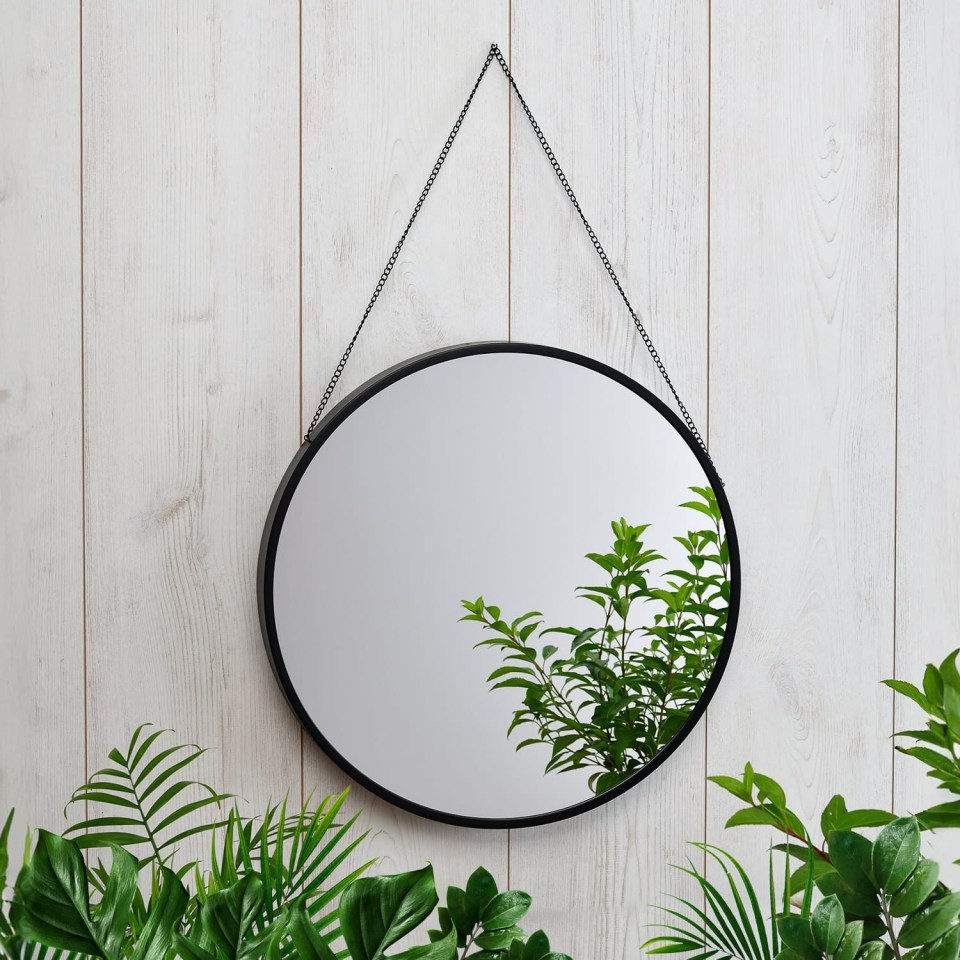 This budget busting mirror from B&M is just  £10 at the moment