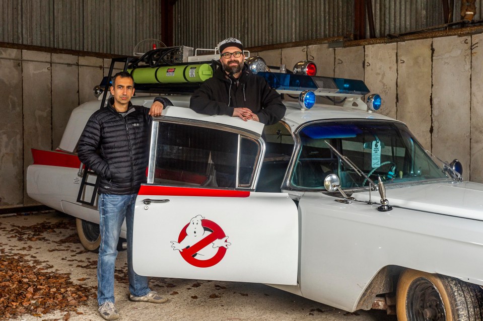 Austin Brown (right) relied on pal Mark Lees to help him handle all the car’s electrics