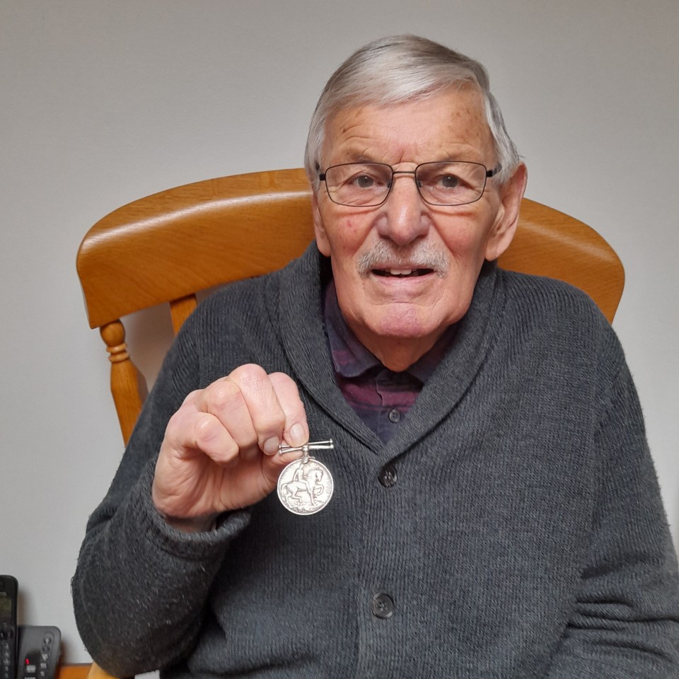 Barry Earthy has received his great uncle’s WW1 medal 28 years after it was uncovered