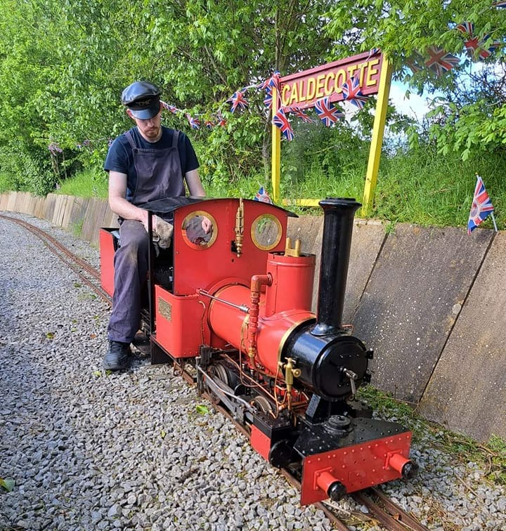 The Caldecotte Miniature Railway has been running trains 2006