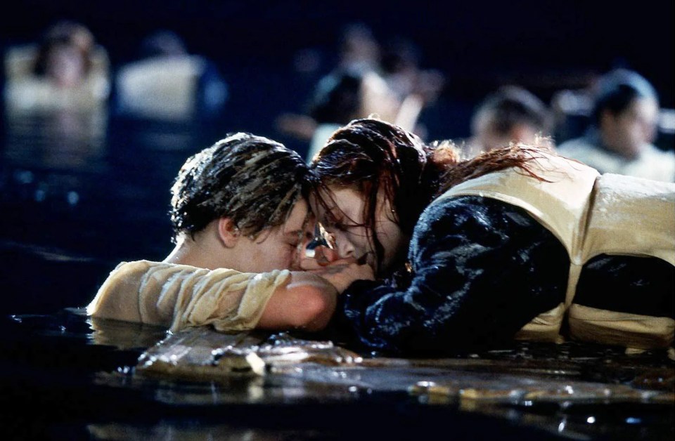 Her lover Jack , played by Leonardo DiCaprio, slipped beneath the freezing waters to his death