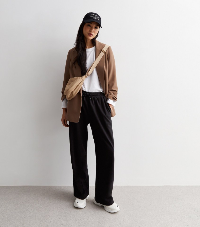 Fashion fans are raving about a pair of wide leg joggers from New Look that are great for chilling on the sofa, or pairing with a blazer for a chic outfit