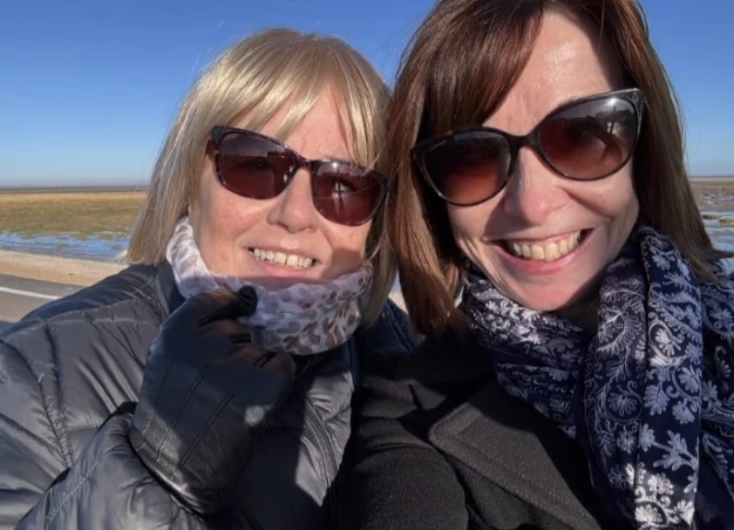 Kay's younger sister Jacqueline, pictured, as she smiles with the newsreader