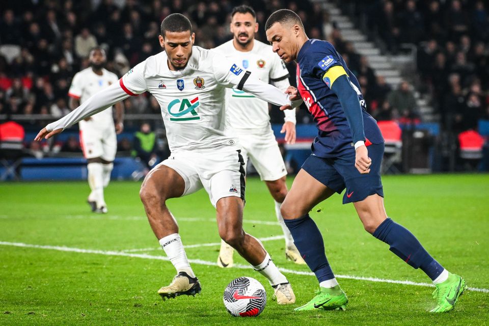 Jean-C;air Todibo battles Kylian Mbappe