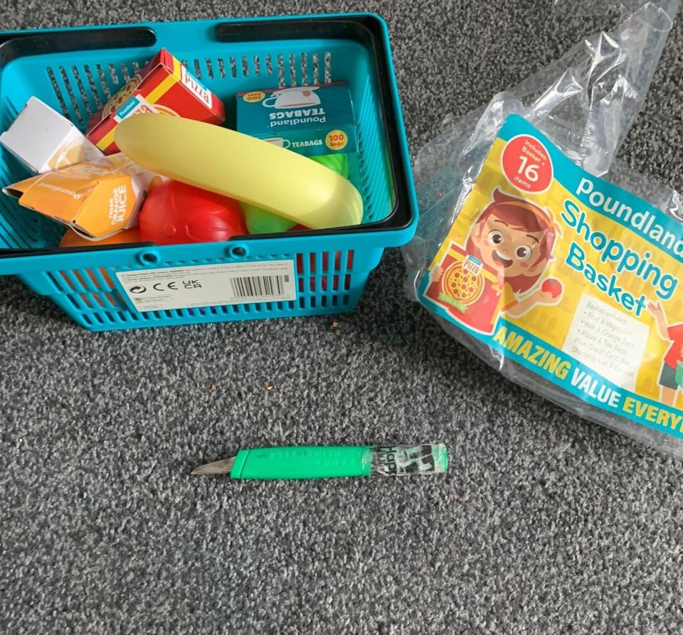 The 32-year-old claims she found the rusty knife in the four-year-old’s new gift from Poundland