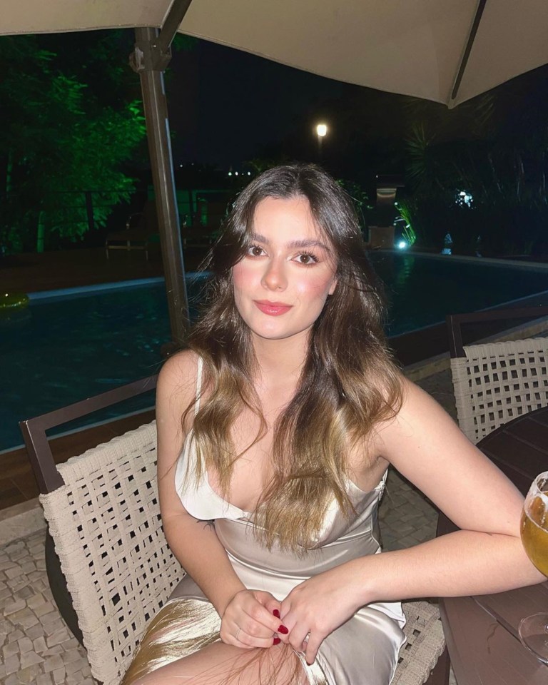 Pregnant influencer Sofia Amorim, 22, has died of dengue fever