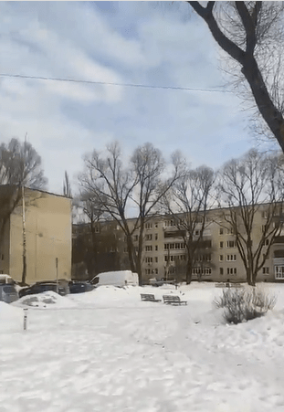 Russians filmed the sirens that blasted around the country this morning