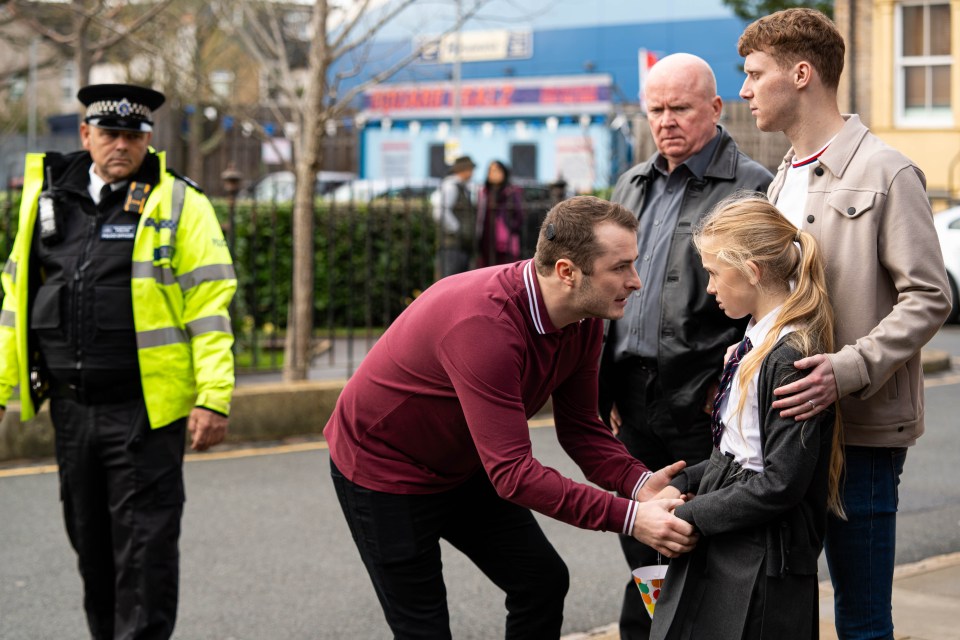 In scenes that aired last night Ben was arrested for fraud in America