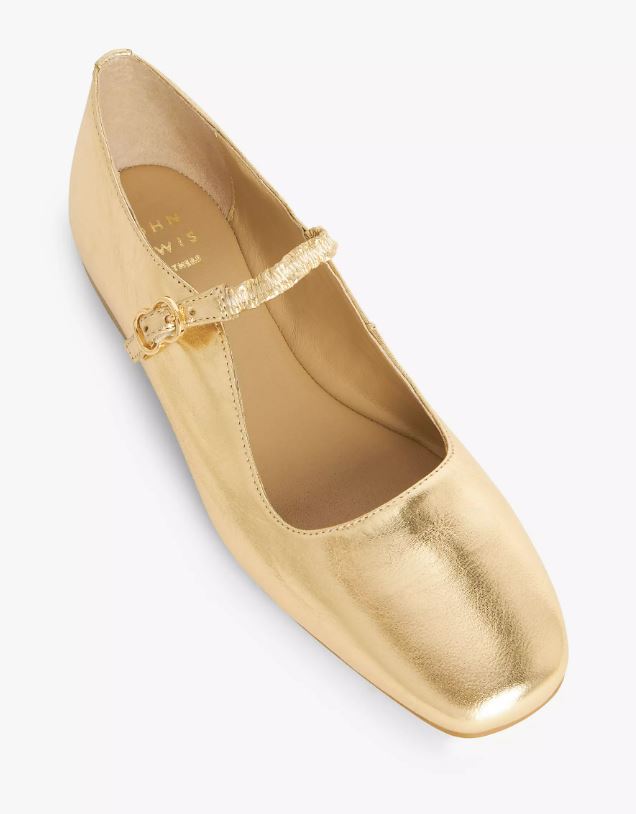 Mary Jane Ballerina Pumps from New Look, £25.99