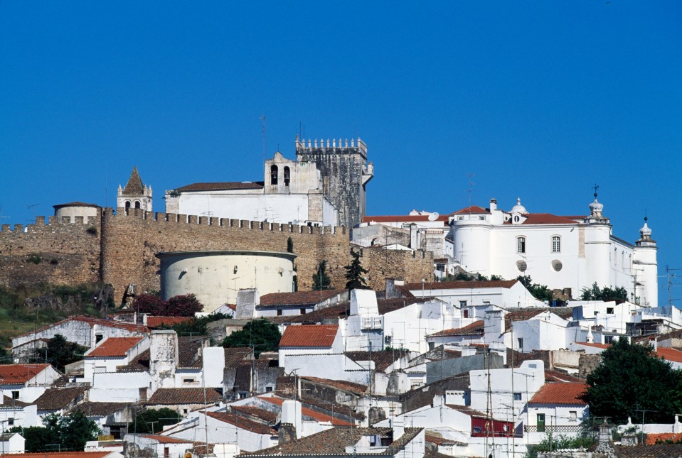 Estremoz is instantly recognisable thanks to its cluster of white houses