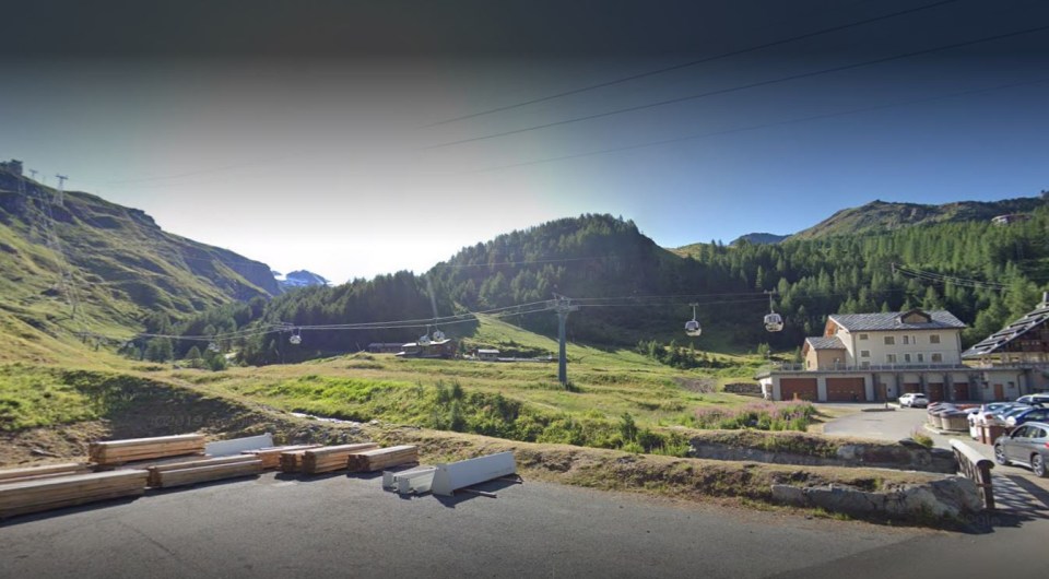 The horror incident happened at the Breuil-Cervinia Ski Resort