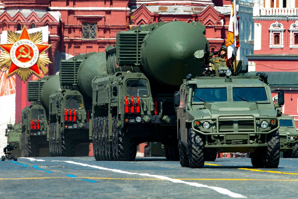 Russian RS-24 Yars ballistic missiles being paraded in 2020