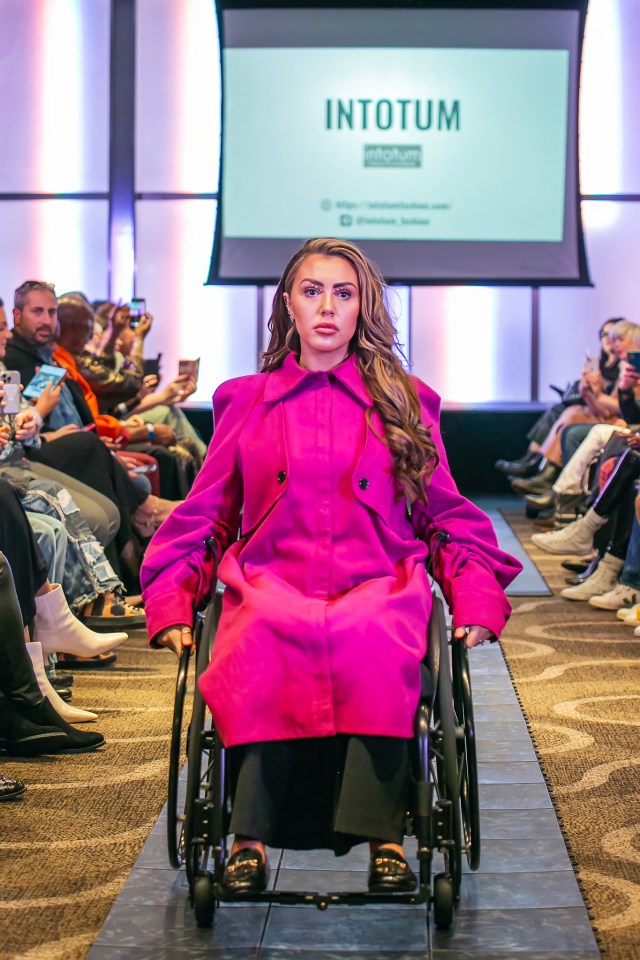 GB wheelchair basketball player Amy Conroy tried out some of Hanan’s clothes