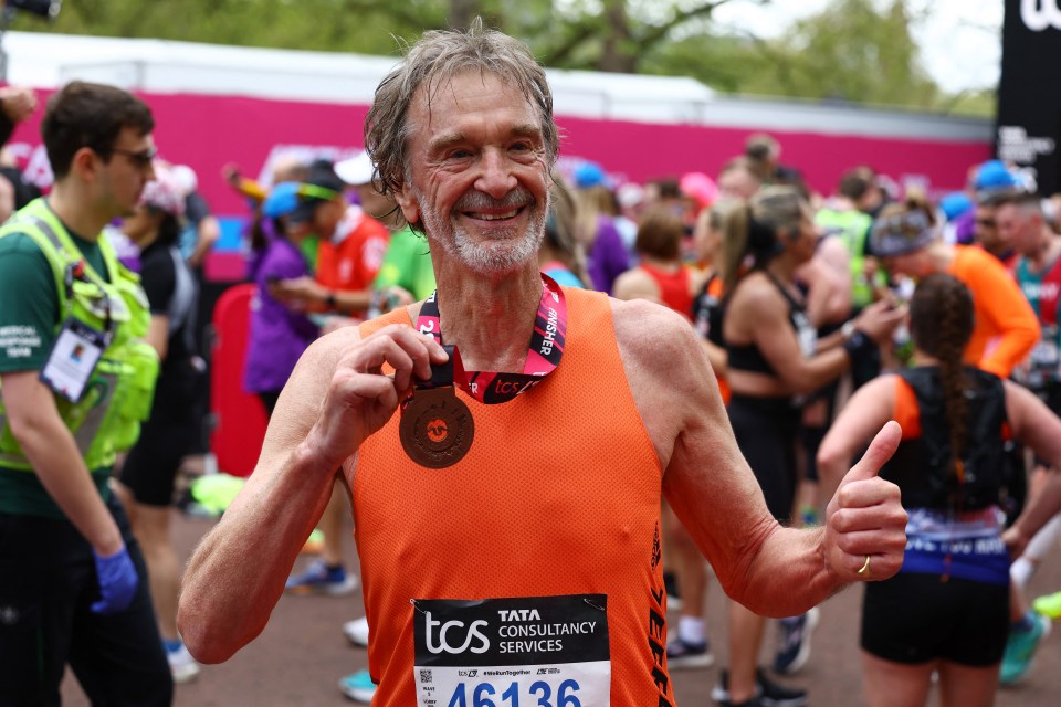 Sir Jim Ratcliffe completed the London Marathon before heading to watch Man Utd