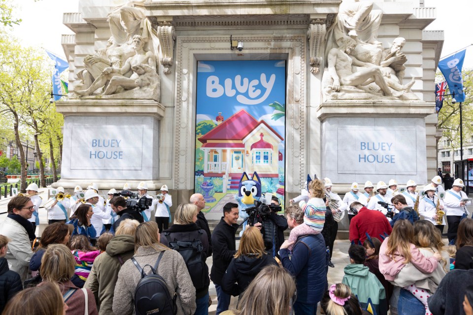 Crowds of people gather in London to see Bluey