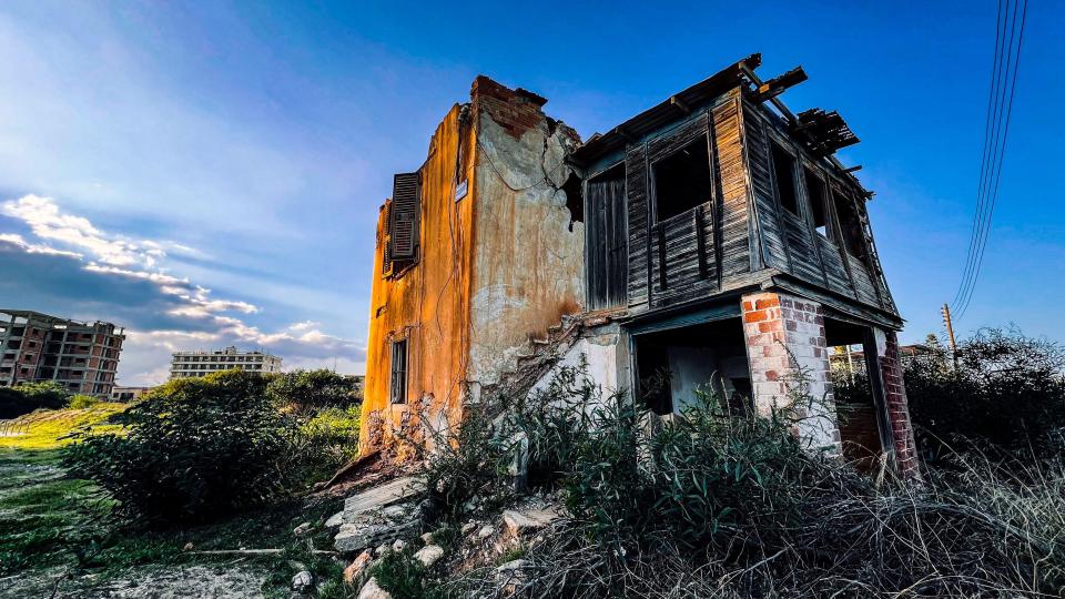 Eerie images show the decaying buildings in Varosha