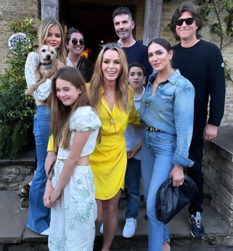 Amanda and her family often hang out in Cotswolds with Simon and partner Lauren Silverman