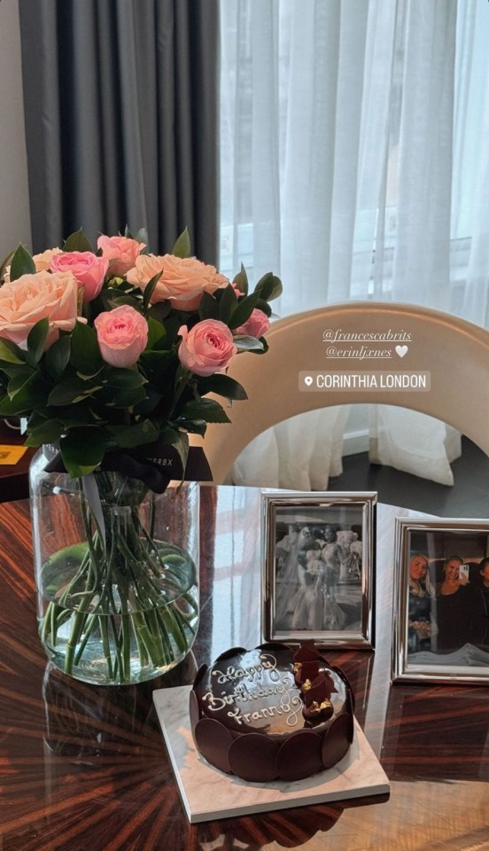 They received a warm welcome from the Corinthia hotel