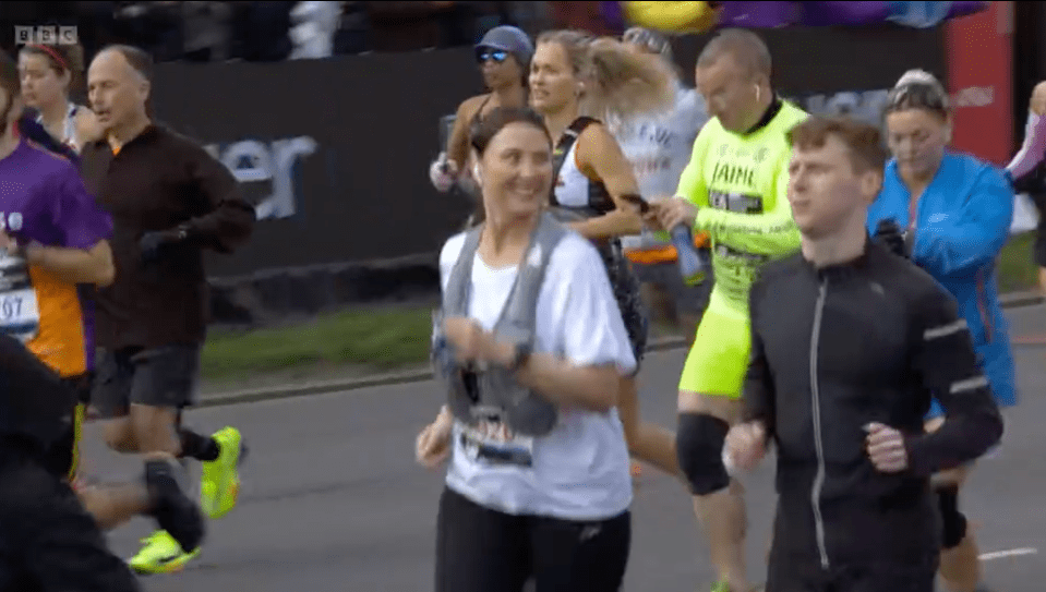 Honey and Billy ran the marathon – and the real footage was shown in tonight’s episode