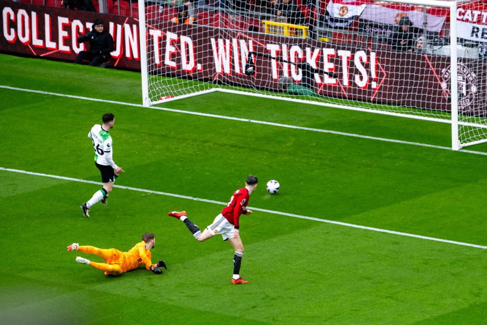 Alejandro Garnacho thought he had opened the scoring early on before he was ruled offside