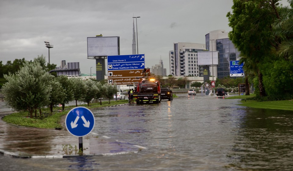 Several recovery trucks were deployed in the city to rescue trapped motorists