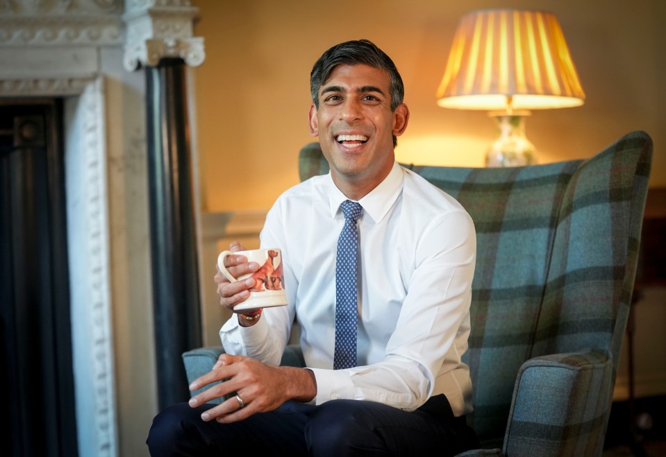 Prime Minister Rishi Sunak speaking exclusively to the Suns Harry Cole at No.10 Downing St. ...Pictures by Dan Charity .29-09-23.